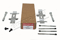 Front Brake Pad Fitting Kit (Britpart) LR016683  *Axle Set*