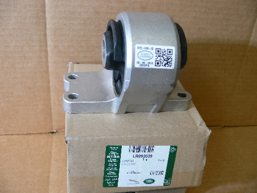 Transfer Case Bracket Insulator (Genuine) D3 / D4 / RRS '14 onwards / D5 - LR092039LR