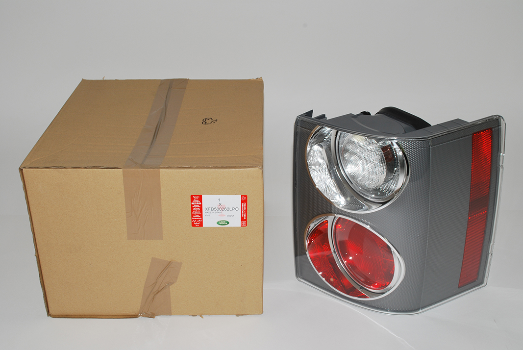 Lamp Rear RH L322 06-09 Clear / Red Lens (Hella) XFB500262LPO 2SD238003261