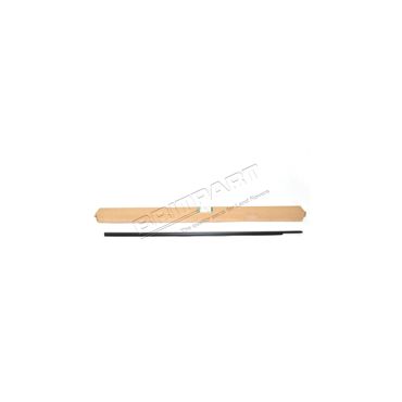 Door Weatherstrip L322 Front Outer RH Waist Moulding (Genuine) CGE500700