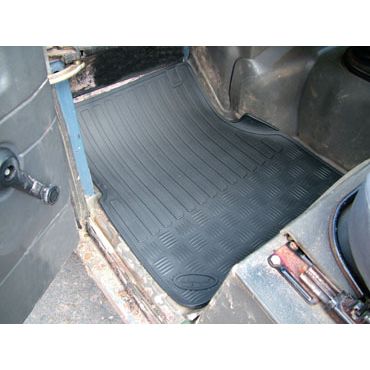 Floor Mats Rubber 90/110 83-06 (Pair) DA4423