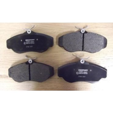 Front Brake Pad Set D2 P38 (Britpart) SFP100460 SFP100480 SFP500120