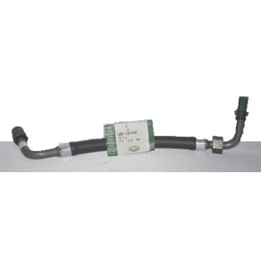 Oil Cooler Pipe Td4 Auto Gearbox (Genuine) UBP101440