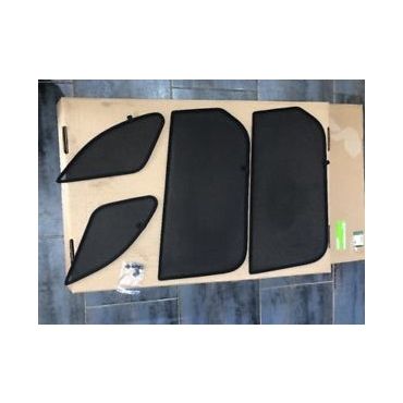 Window Blind Side Range Rover Velar VPLYS0426