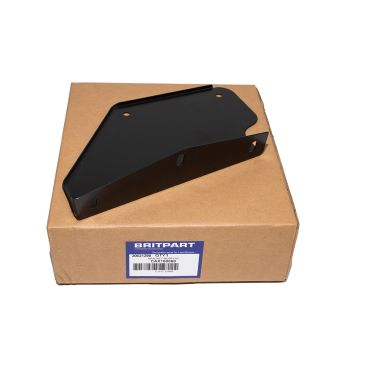 Front Mudflap Bracket RH D2 (Britpart) CAX100060