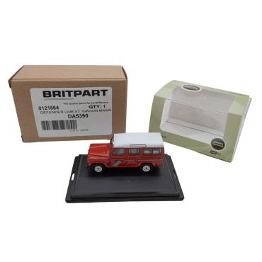 LR DEFENDER LWB ST. WAGON MASAI RED 1:76 (Britpart) DA5390