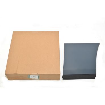Lower Front Wing Trim RH (Genuine)  DDC500440
