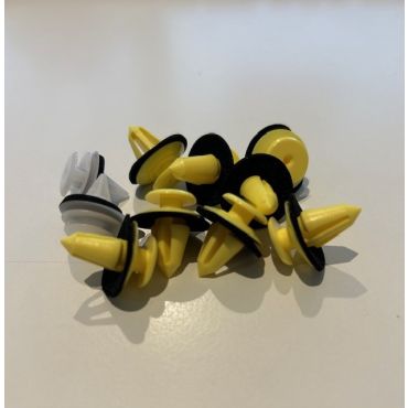 Moulding A Pillar ClipSet D3 D4 (Aftermarket) LR046851 LR046853 LR026343 LR077843 DHB50040