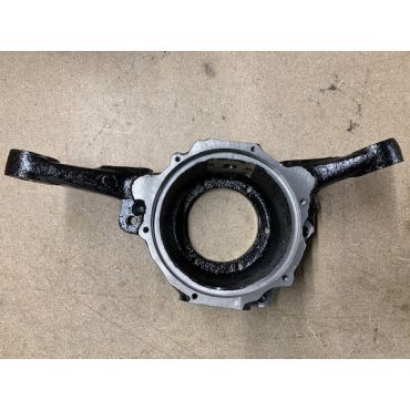 Swivel Pin Housing LH (Genuine) FTC5297