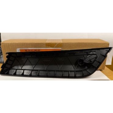 Inside Door Handle Cover (Genuine) Freelander 2 - LR044041 LR038328