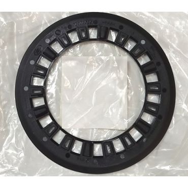 Spacer  (Genuine) LR090634