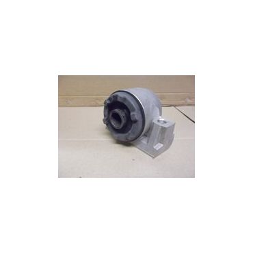 Bush & Housing Wishbone Rear RH 99-06 (Britpart) RBX101800