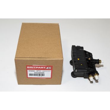 Air Suspension Rear Axle Transfer Relief Valve (OEM) RVH000055