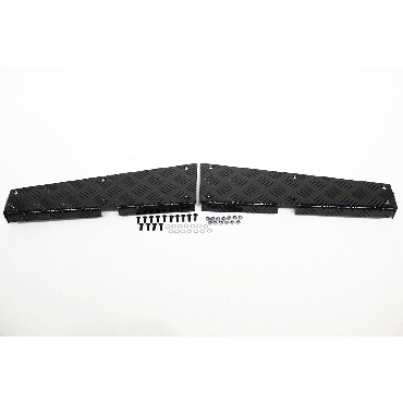 REAR CORNER CHEQUER PLATE KIT - BLACK - DEF 110 PRE-2007 TF8205 CNKIT01-110/B